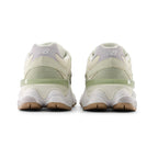 9060 "Pearl Grey"